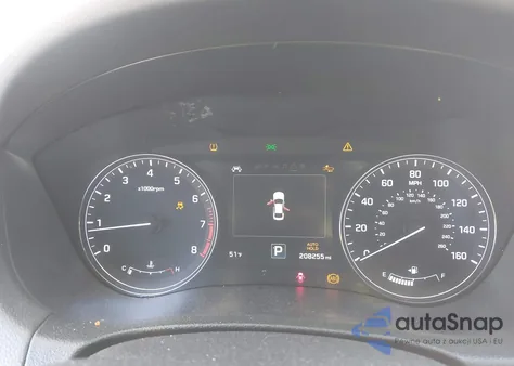 2015 Hyundai Genesis 5.0 z USA, uszkodzony, nr VIN KMHGN4JF3FU092096